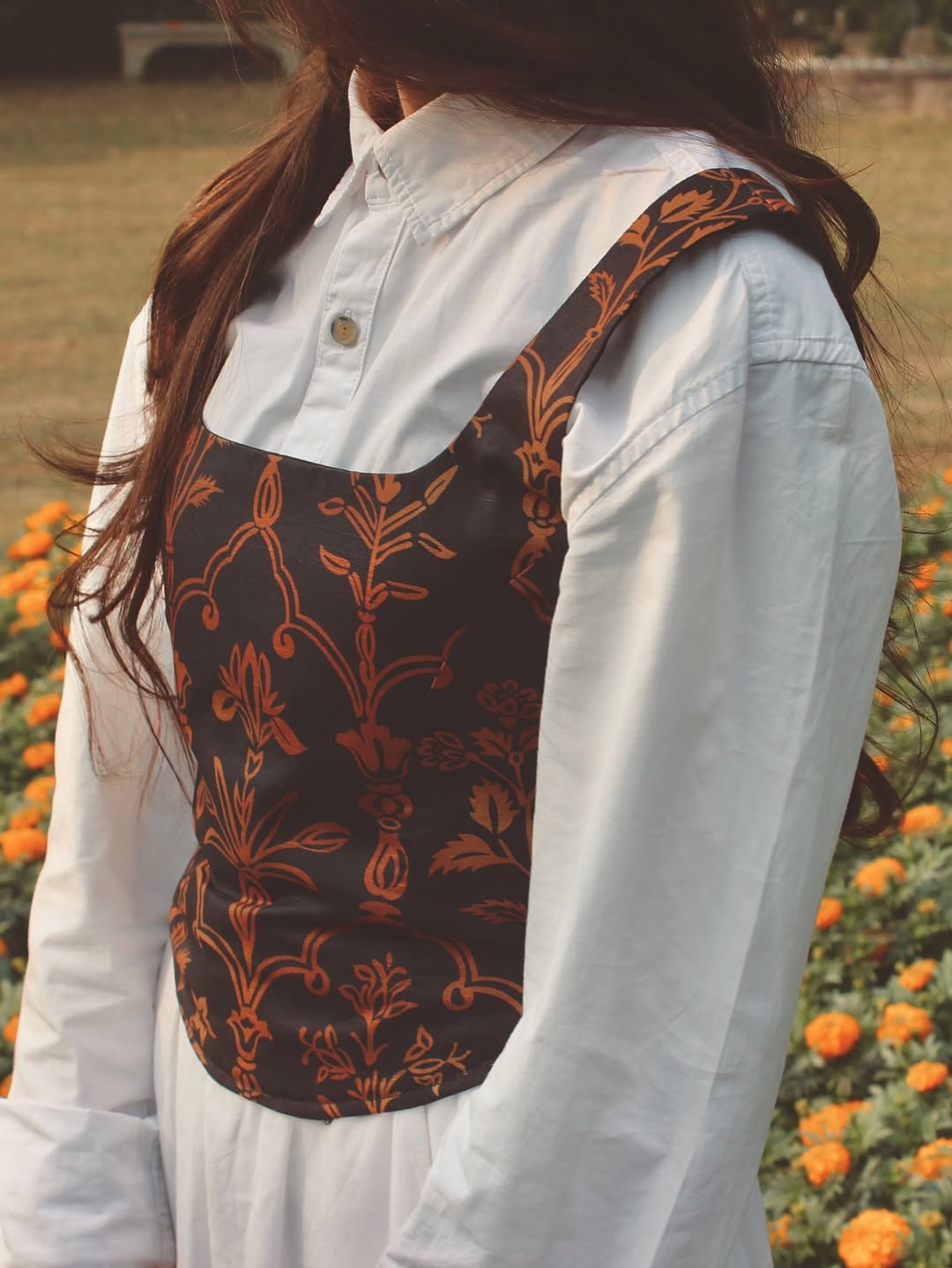 Premium Pashmina Koti & White Forak Set – Elegant 2-Piece Winter Outfit | Yahyas