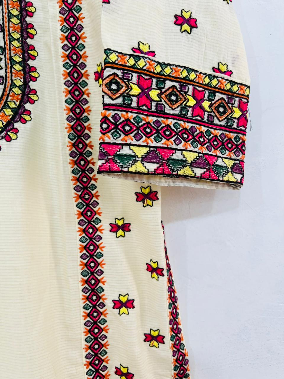 . "Majestic Drapes – Redefining Class and Charm"