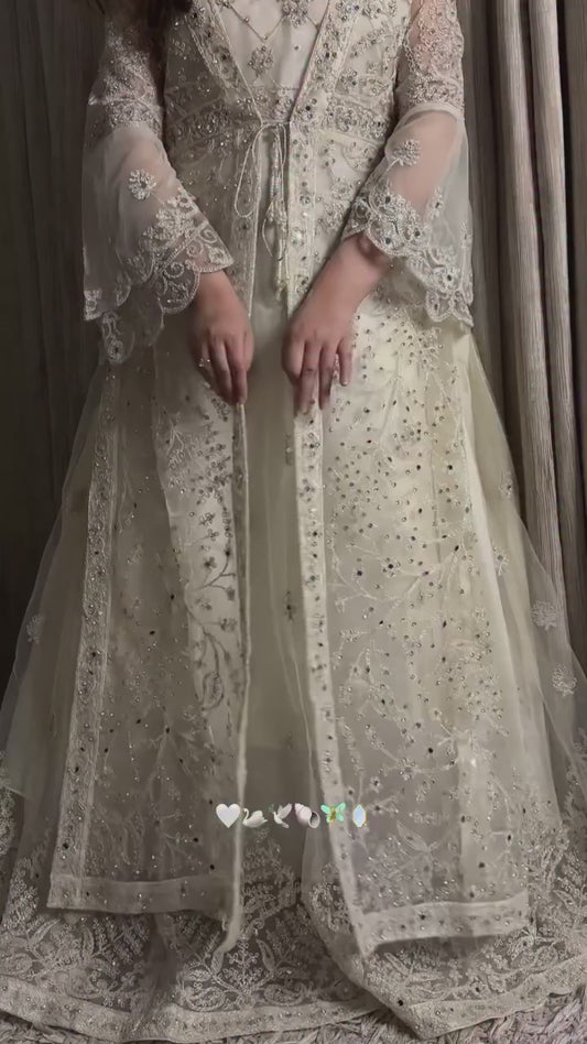 White Embroidered Formal Dress for Women – Luxury Pakistani Party Wear | Premium Wedding Guest Outfit